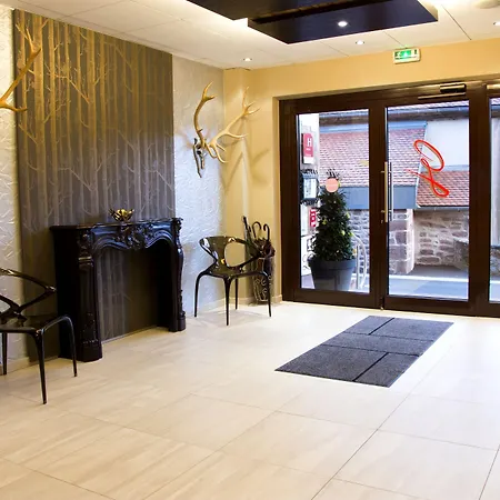 ホテル Et Restaurant Au Chasseur 3*