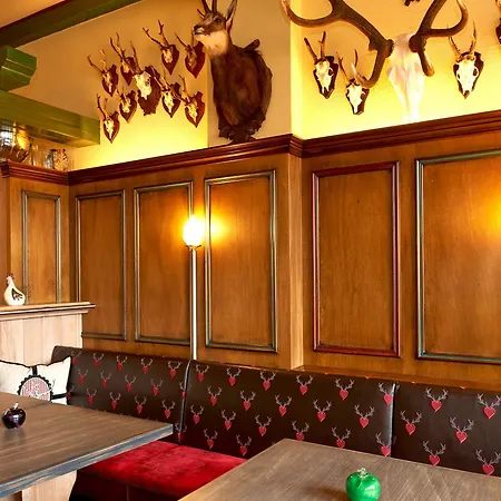 Hotel Et Restaurant Au Chasseur 3*