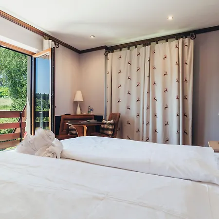 Et Restaurant Au Chasseur ビルケンヴァルト