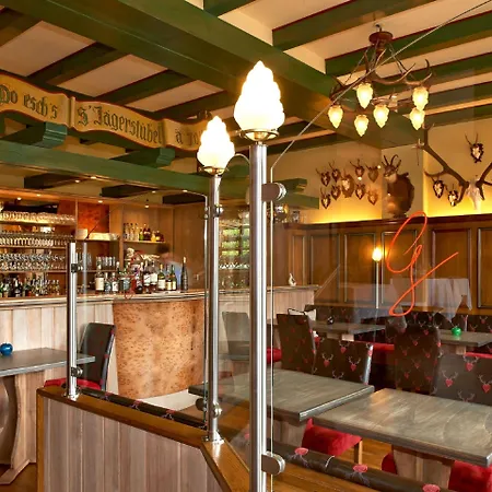 Et Restaurant Au Chasseur 3*