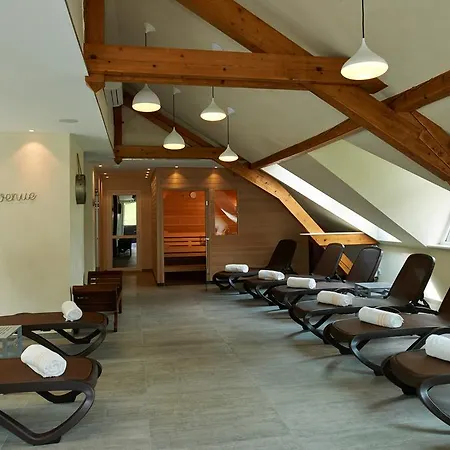 ホテル Et Restaurant Au Chasseur ビルケンヴァルト