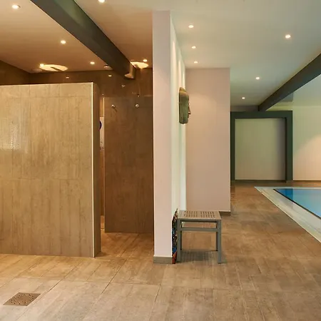 Et Restaurant Au Chasseur 3*